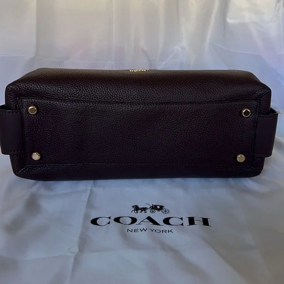 Coach womens pebbled brooklyn 34 carryall hotsell